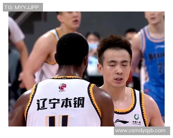 重庆篮球队在选拔赛中以91分高居积分榜首位展现强劲实力