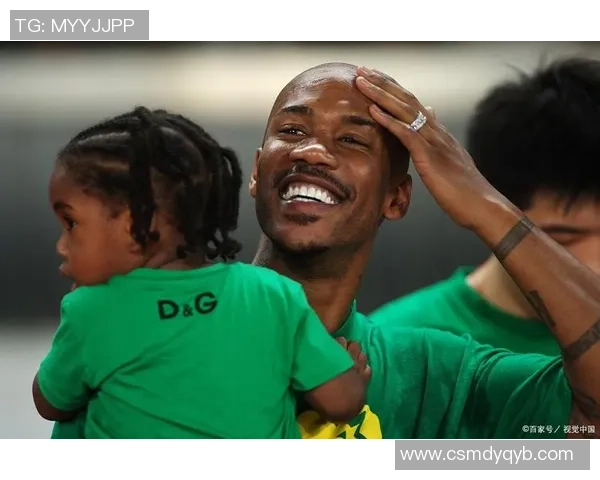 足球明星中谁曾以12号球员身份闪耀绿茵场的传奇故事